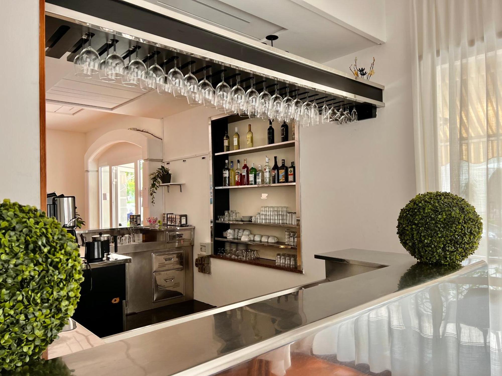 Hotel Villa Dei Fiori Bellaria-Igea Marina Bagian luar foto